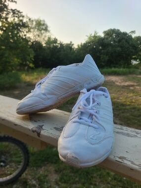 NFINITY Game Day Cheer Shoes Women's Size 8.5 White NF-1009-000 Cheerleading